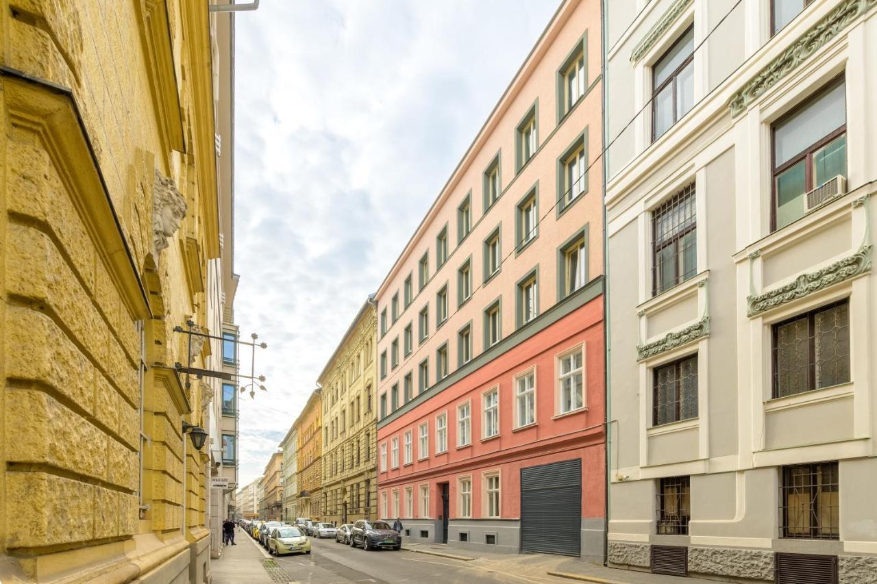 Apartamento Millenium Spa Relax Budapest Exterior foto